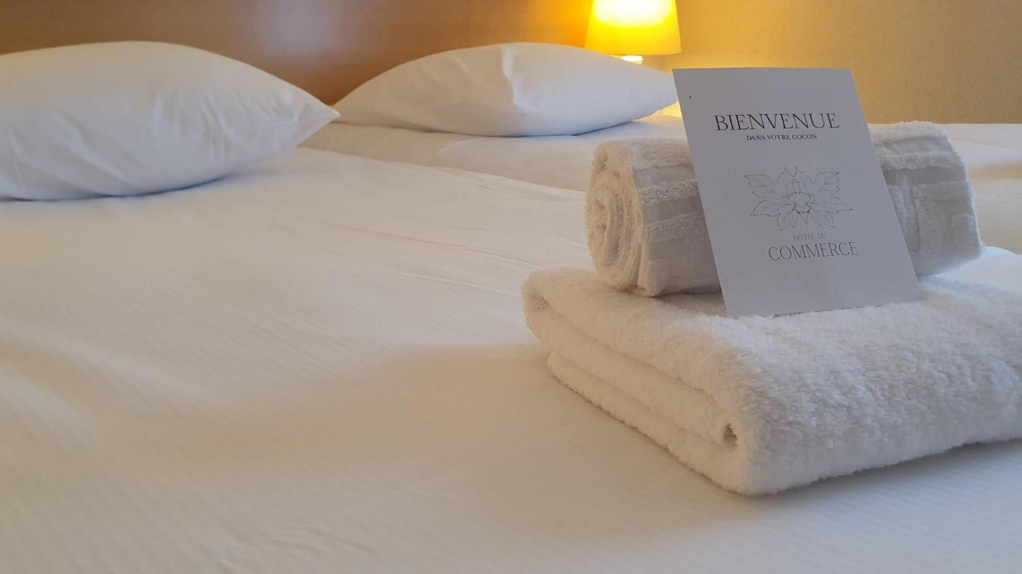 Hotel Restaurant Bar Du Commerce - Kb Hotel Group Tronget 외부 사진